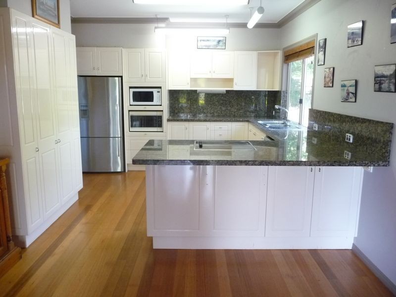 22 Ruth Terrace, Oxenford QLD 4210
