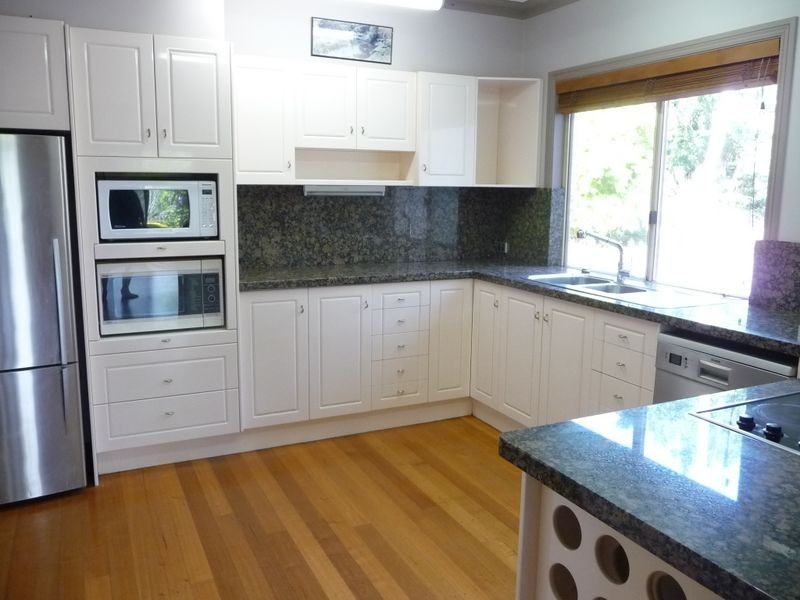 22 Ruth Terrace, Oxenford QLD 4210