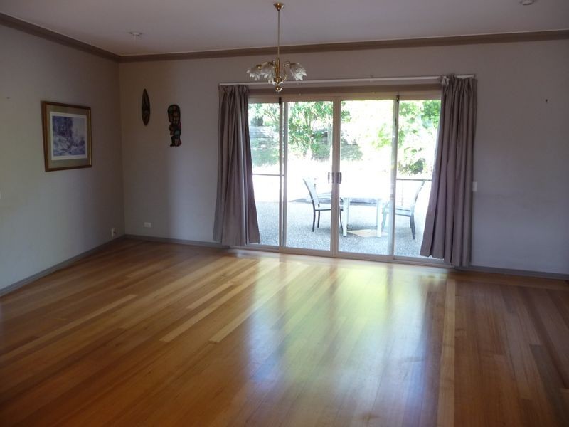 22 Ruth Terrace, Oxenford QLD 4210