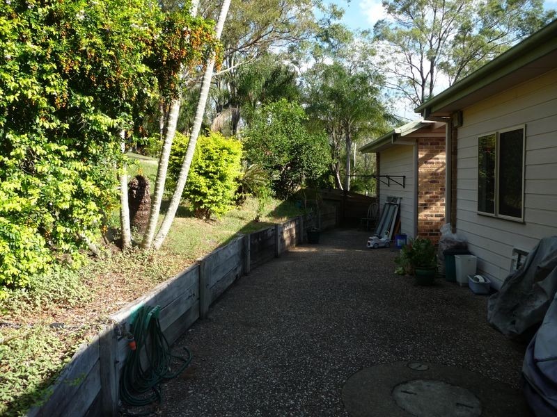 22 Ruth Terrace, Oxenford QLD 4210