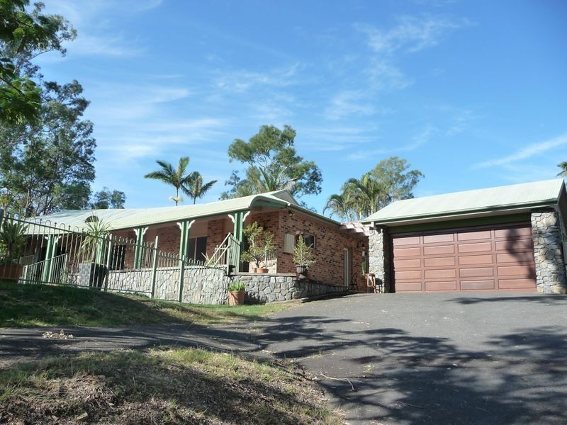 22 Ruth Terrace, Oxenford QLD 4210