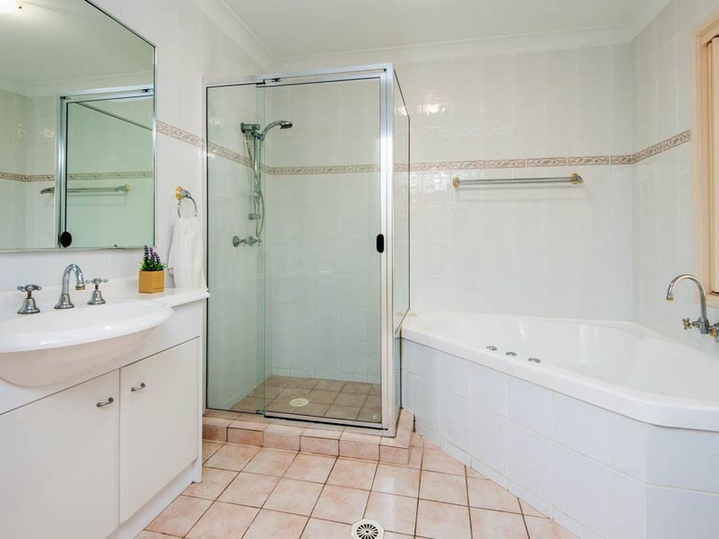 58/88-98 Limetree Parade, Runaway Bay QLD 4216