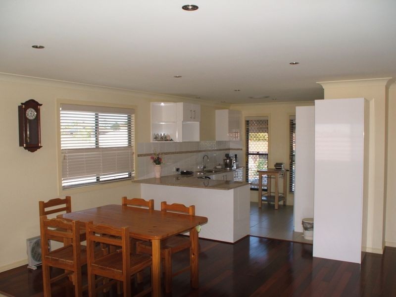 4 Lagos Court, Runaway Bay QLD 4216