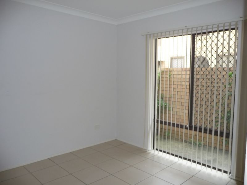 Scarborough St, Southport QLD 4215