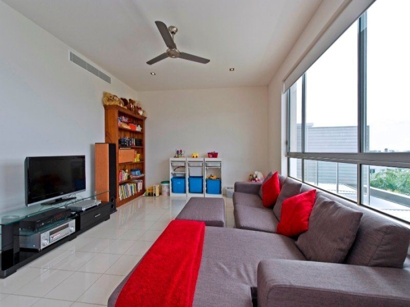 342 / 3-5 Pendraat Parade, Hope Island QLD 4212