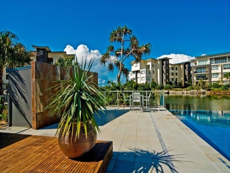 342 / 3-5 Pendraat Parade, Hope Island QLD 4212