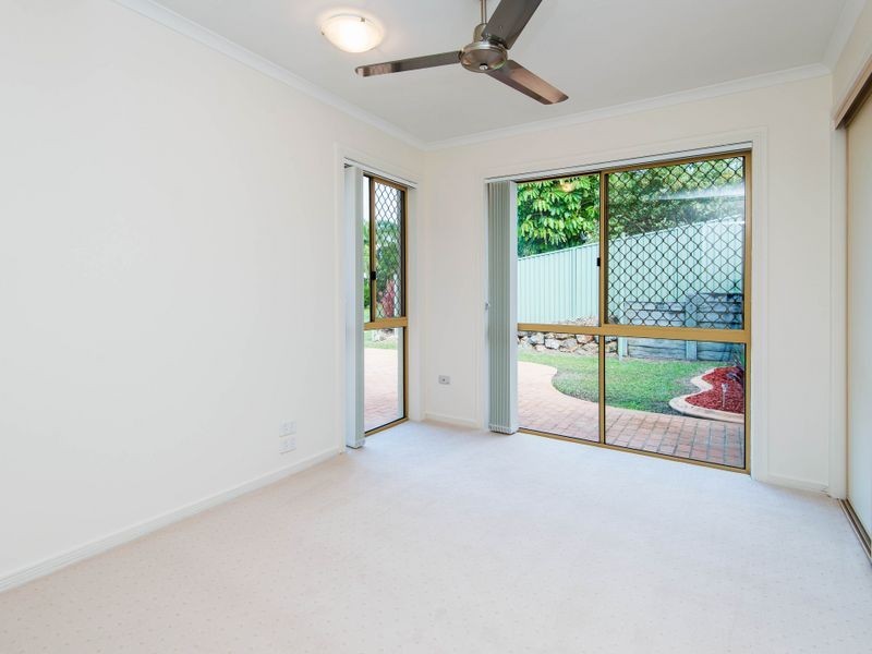 22 Footscray Court, Arundel QLD 4214