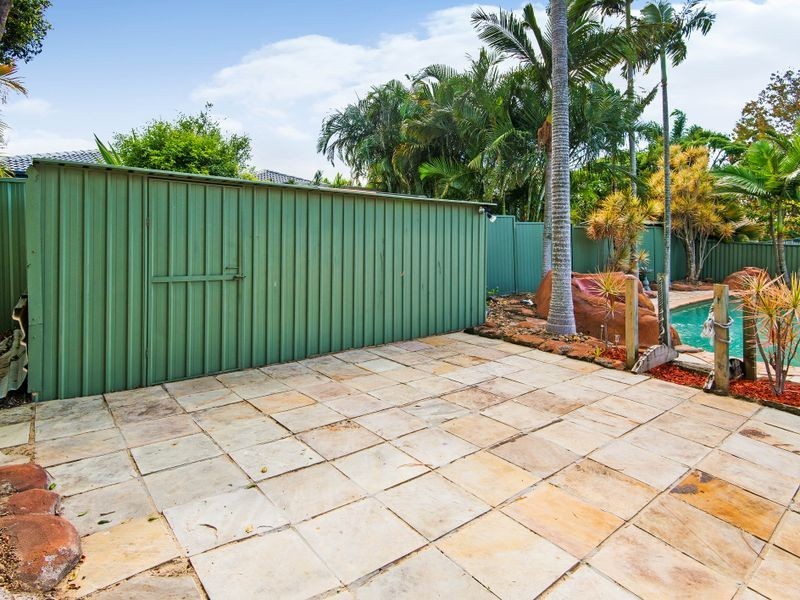 22 Footscray Court, Arundel QLD 4214
