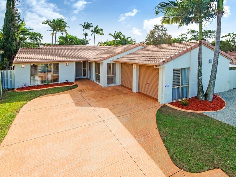 22 Footscray Court, Arundel QLD 4214