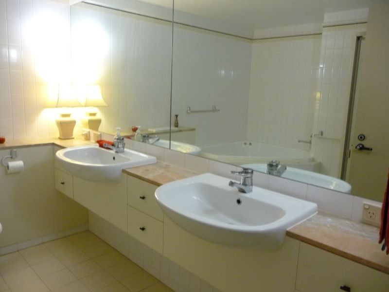 24/76 Chichester Drive, Arundel QLD 4214
