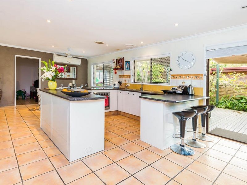 43 Yangoora Crescent, Ashmore QLD 4214