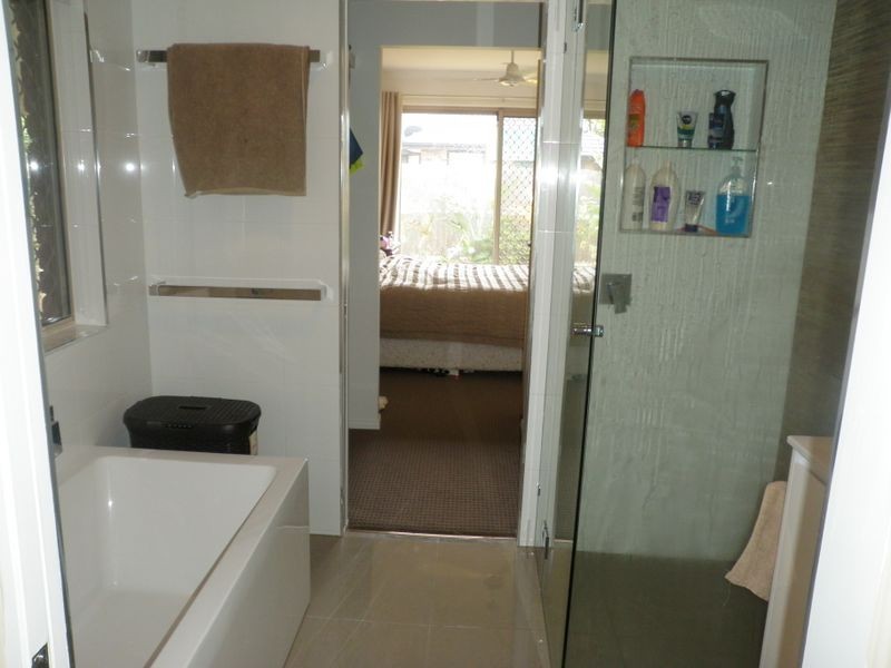 9 Matisse Court, Coombabah QLD 4216