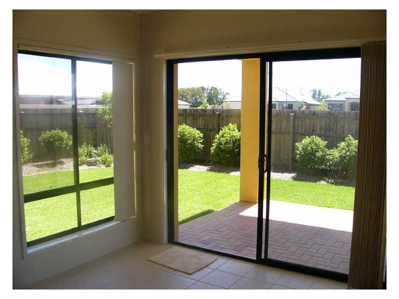 9 Torrevella Vista, Coombabah QLD 4216