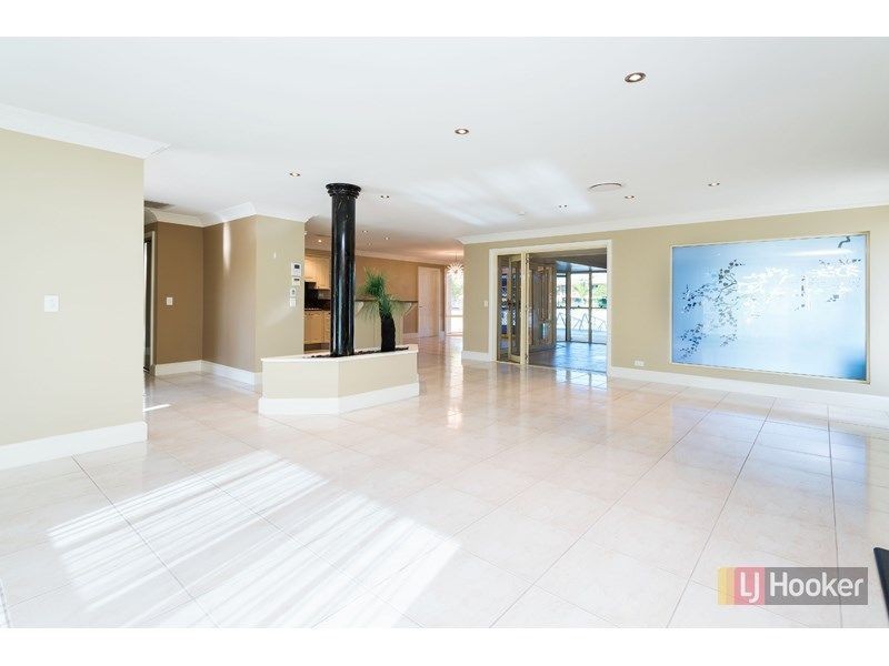 16 OGRADY DRIVE, Paradise Point QLD 4216