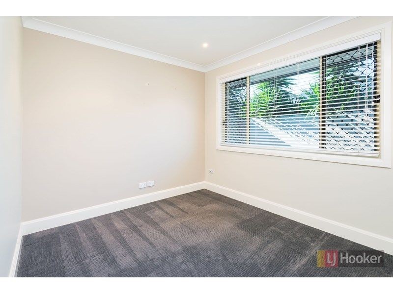 16 OGRADY DRIVE, Paradise Point QLD 4216