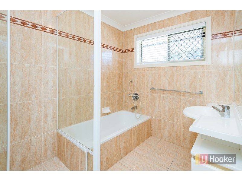 16 OGRADY DRIVE, Paradise Point QLD 4216