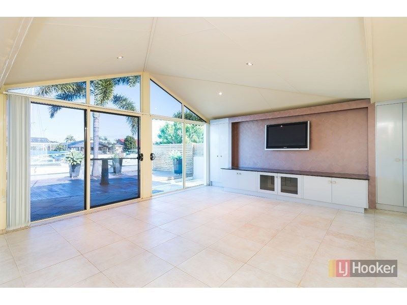 16 OGRADY DRIVE, Paradise Point QLD 4216