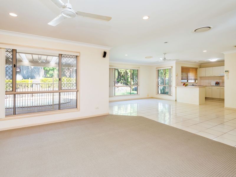 73 Cootharaba Drive, Helensvale QLD 4212