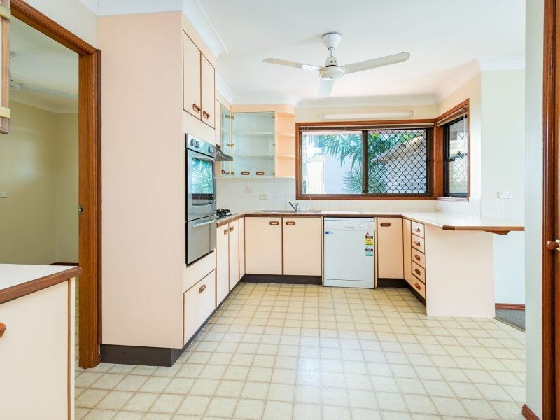 21 Madang Crescent, Runaway Bay QLD 4216