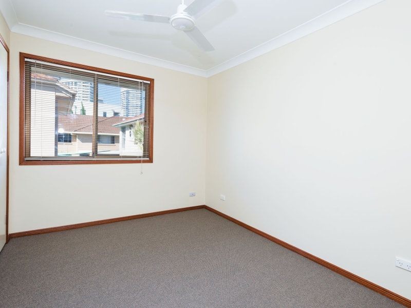 21 Madang Crescent, Runaway Bay QLD 4216