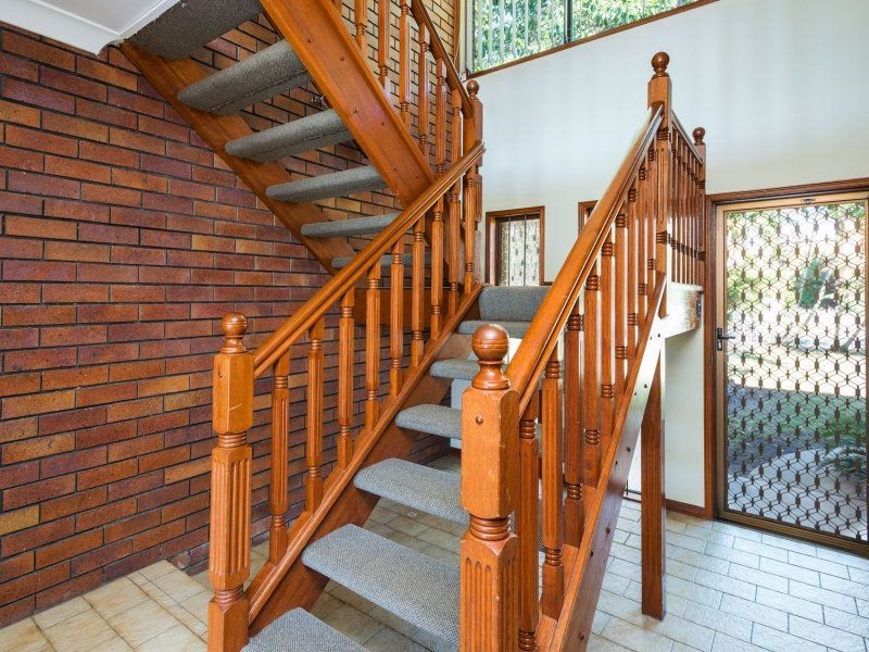 21 Madang Crescent, Runaway Bay QLD 4216