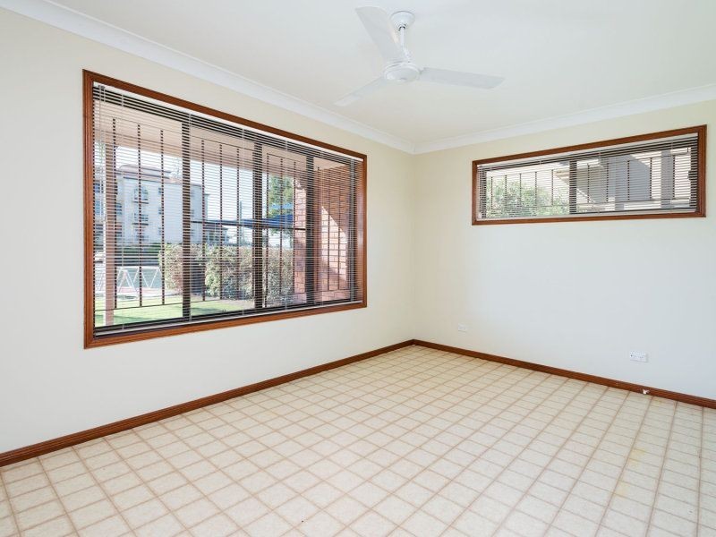 21 Madang Crescent, Runaway Bay QLD 4216