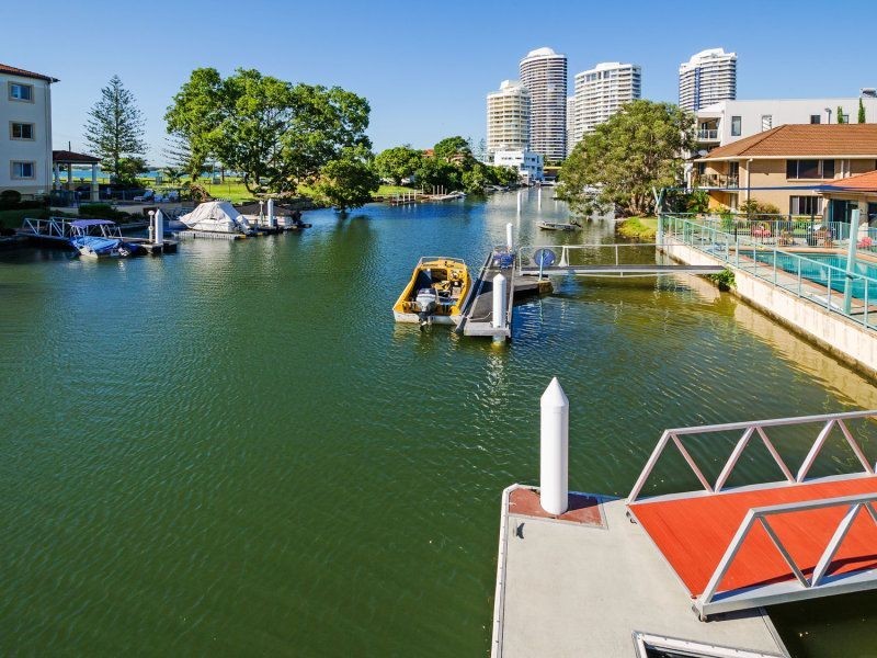21 Madang Crescent, Runaway Bay QLD 4216