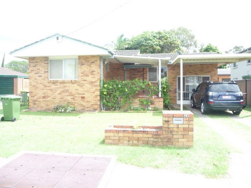 24 Morala Avenue, Runaway Bay QLD 4216