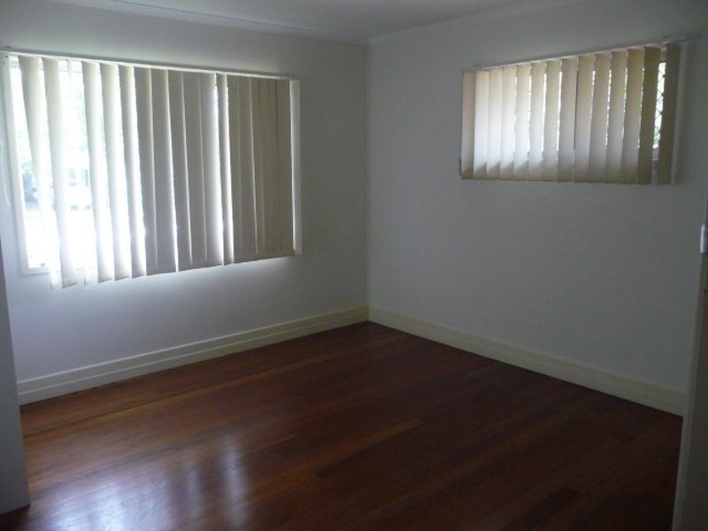 24 Morala Avenue, Runaway Bay QLD 4216