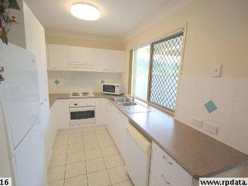 11 Madasin Close, Arundel QLD 4214