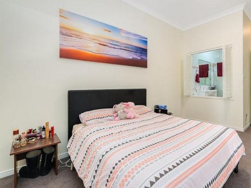 56/88-98 Limetree Parade, Runaway Bay QLD 4216