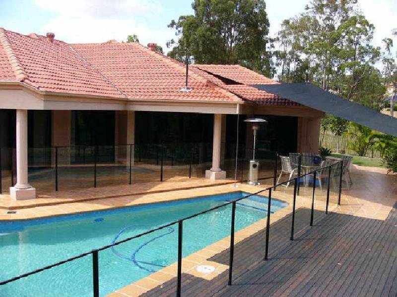 10 Parnham Court, Arundel QLD 4214
