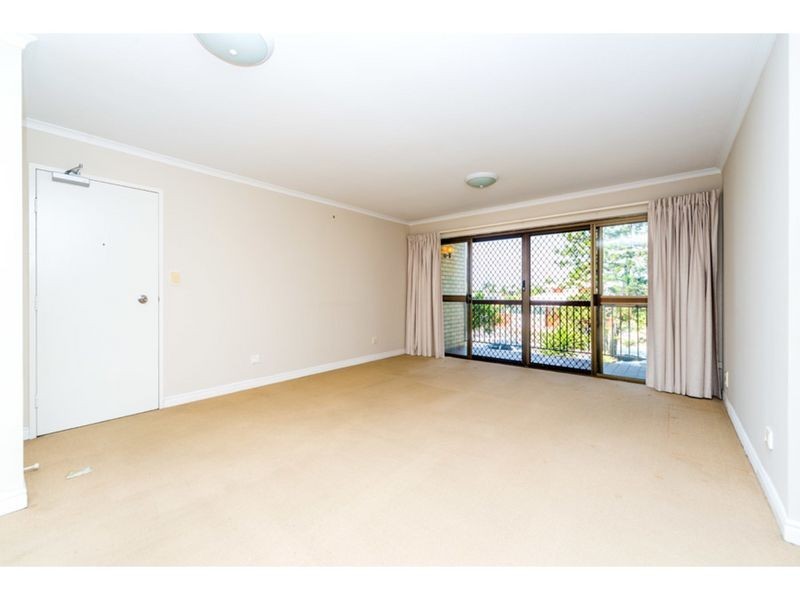 3/106 Bayview Street, Runaway Bay QLD 4216