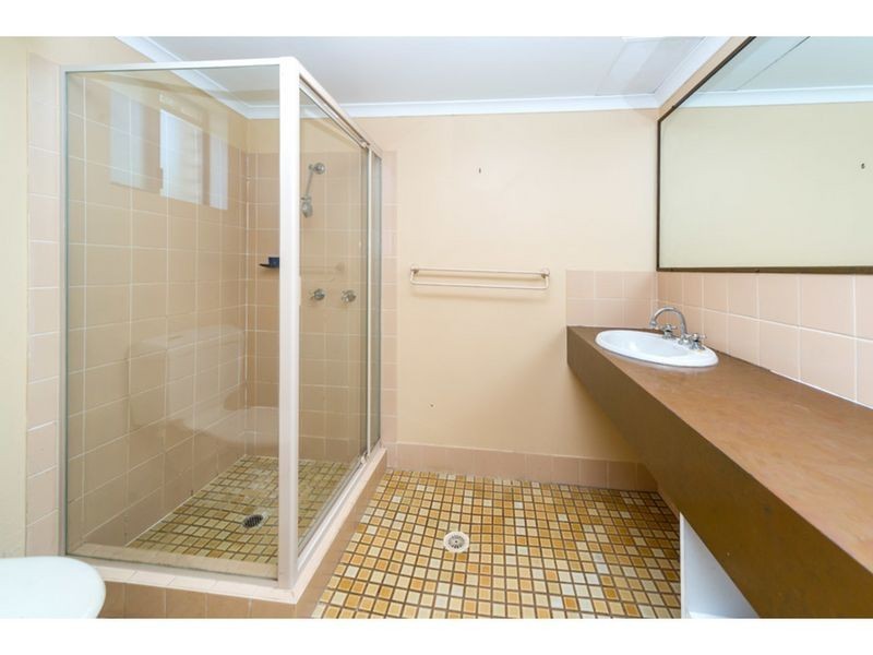 3/106 Bayview Street, Runaway Bay QLD 4216