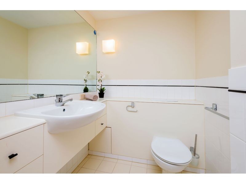 5/76 Chichester Drive, Arundel QLD 4214