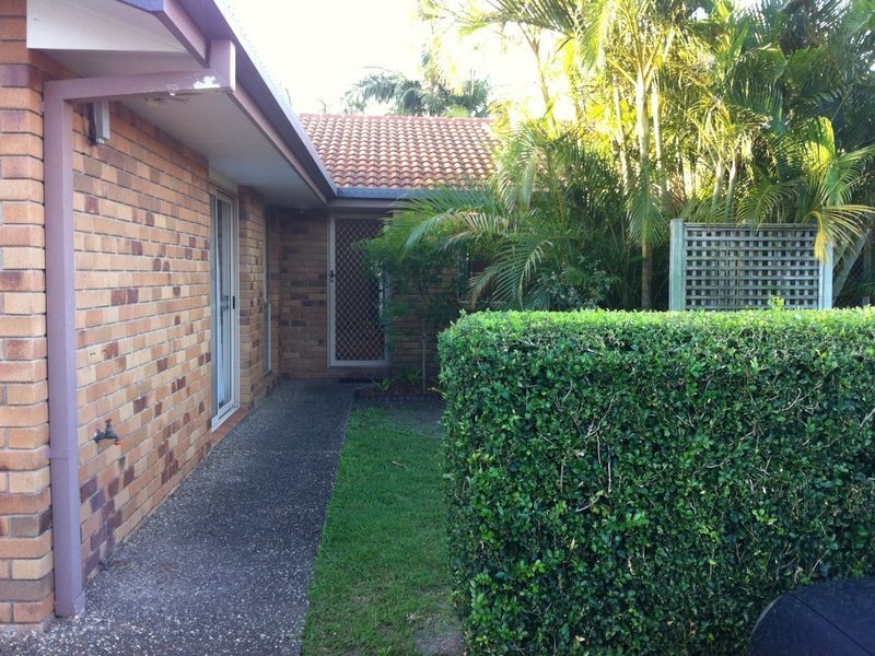 19/461 Pine Ridge Road, Coombabah QLD 4216