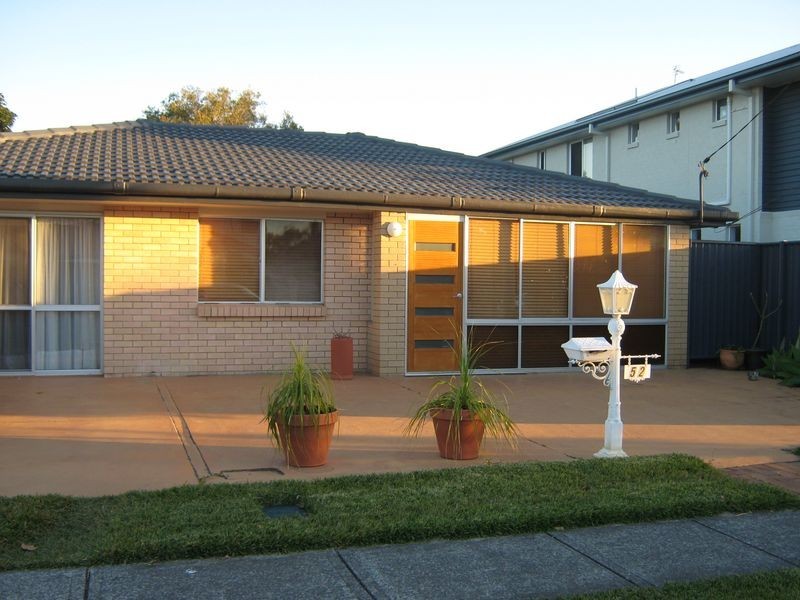 52 Howard Street, Runaway Bay QLD 4216