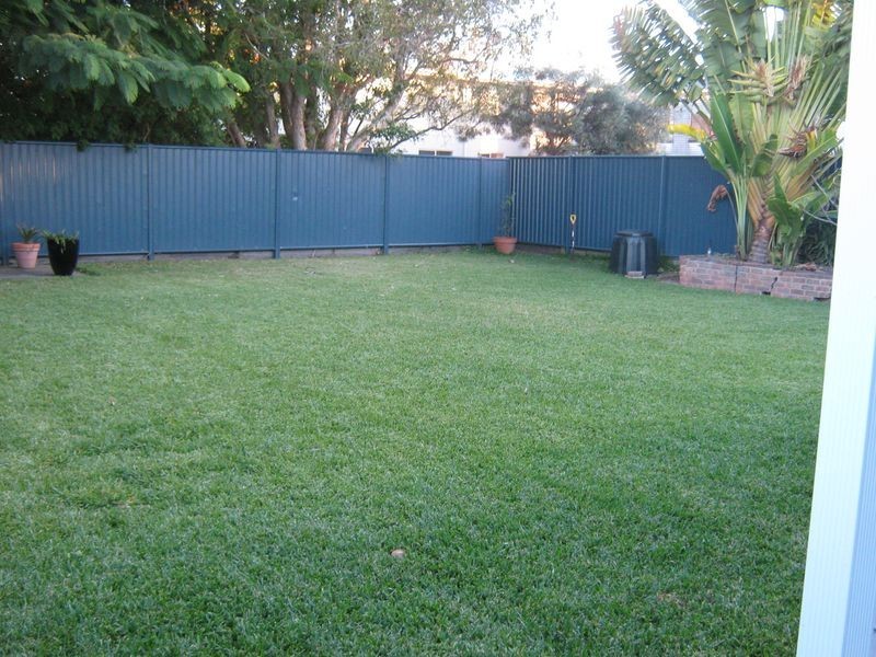 52 Howard Street, Runaway Bay QLD 4216