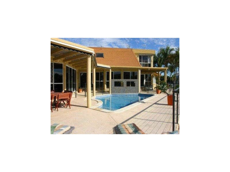 126 Pebble Beach Drive, Runaway Bay QLD 4216