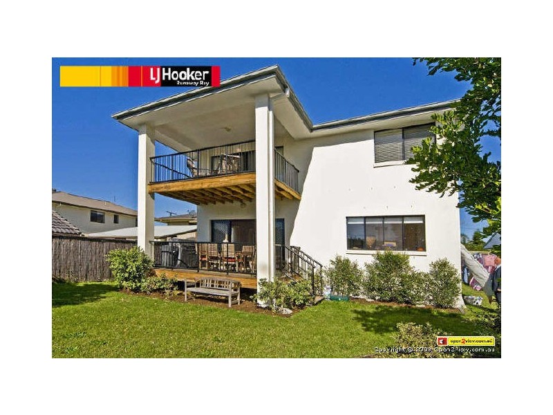 27 Ocean Street, Runaway Bay QLD 4216