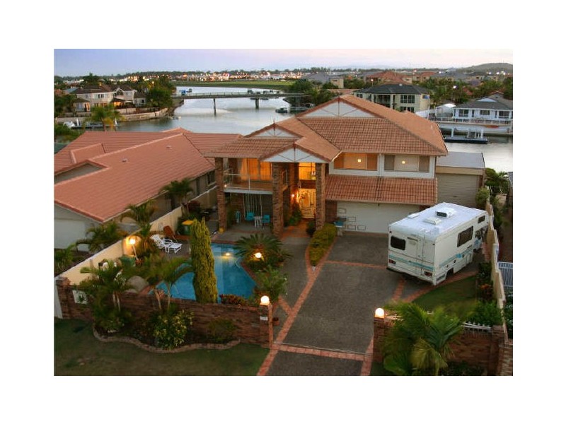 92 Sundance Way, Runaway Bay QLD 4216