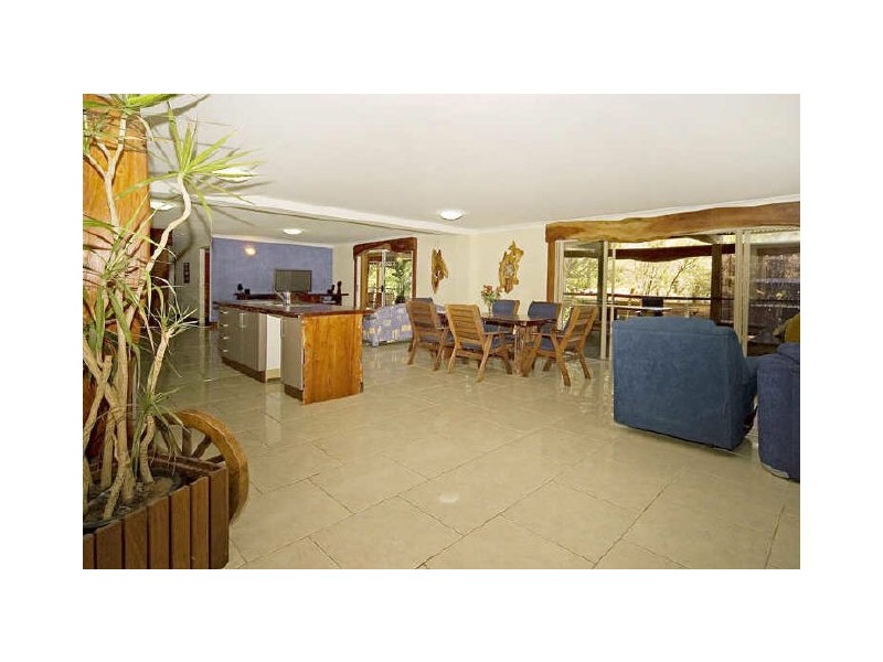 73 Baratta Street, Southport QLD 4215