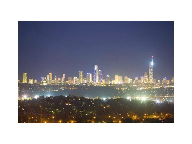 8 Galleria Court, Highland Park QLD 4211