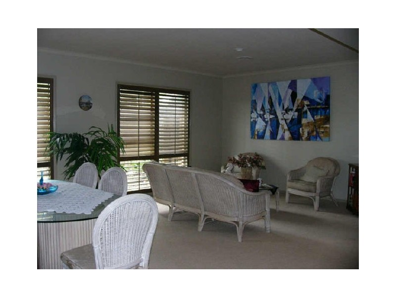 467 Pine Ridge Road, Runaway Bay QLD 4216