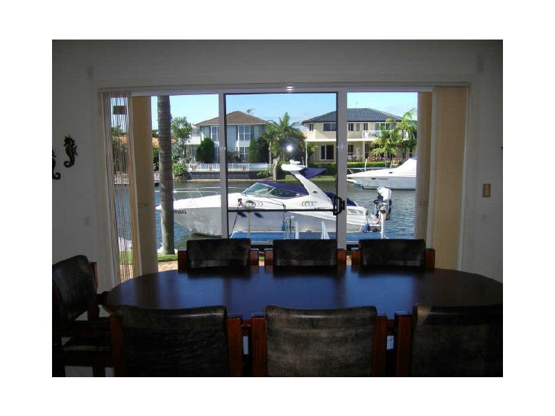 52 Pebble Beach Drive, Runaway Bay QLD 4216