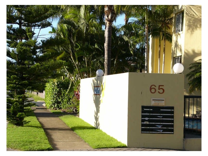 18/65 Bayview Street, Runaway Bay QLD 4216