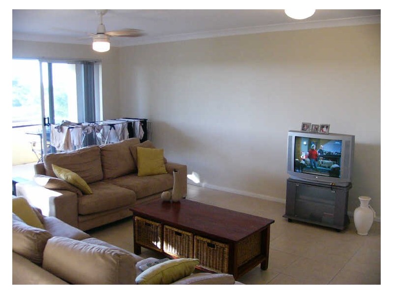 18/65 Bayview Street, Runaway Bay QLD 4216