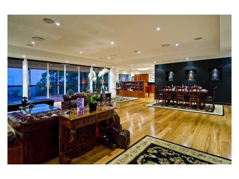 15 Celebes Court, Mount Tamborine QLD 4272