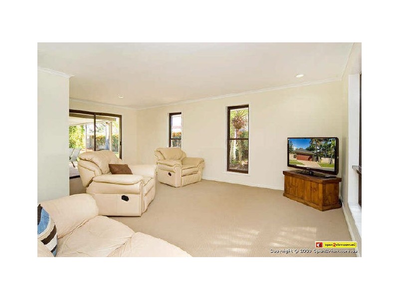 32 Simbai Street, Runaway Bay QLD 4216