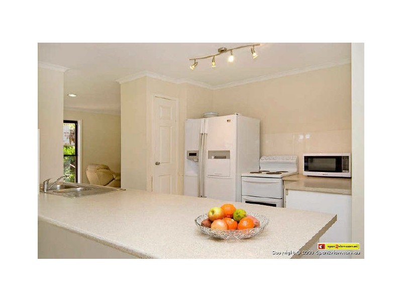 32 Simbai Street, Runaway Bay QLD 4216